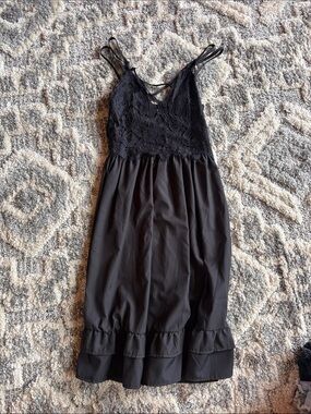 Black Lace Bodice Spaghetti Strap Dress